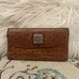 Dooney & Bourke ostrich Skin Wallet